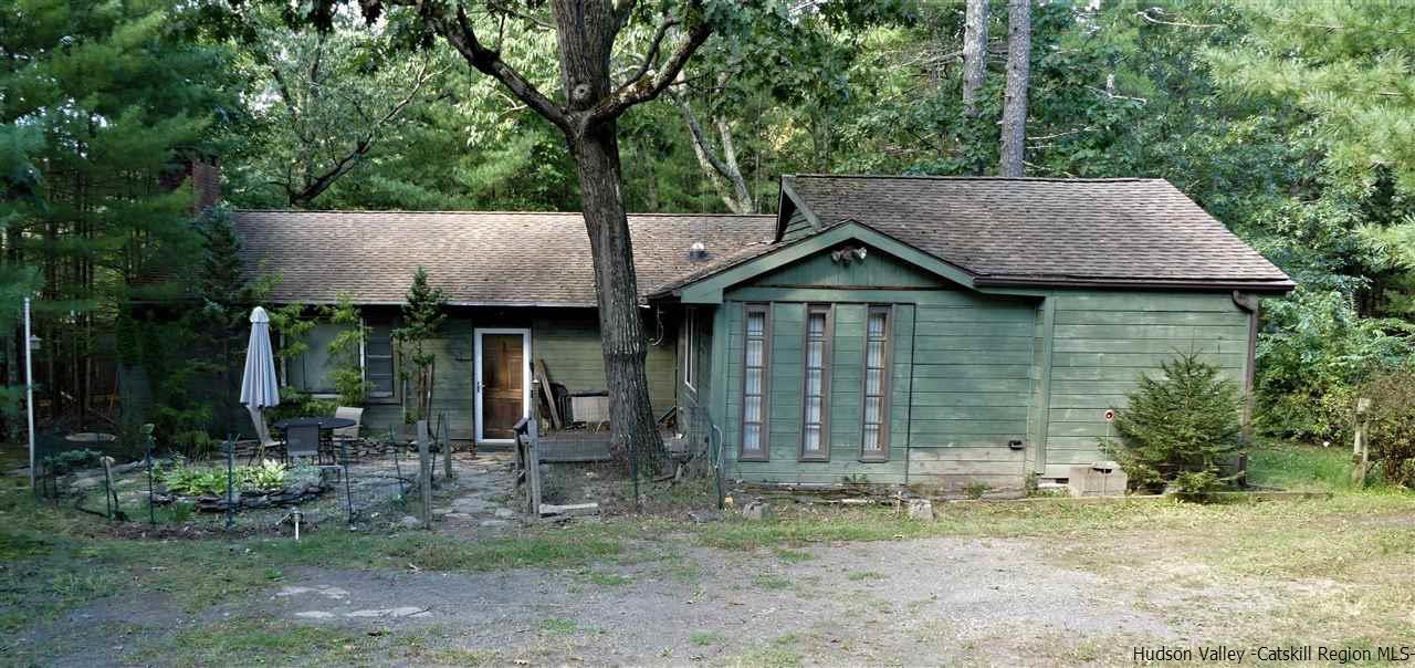 249 Maverick Rd, Woodstock